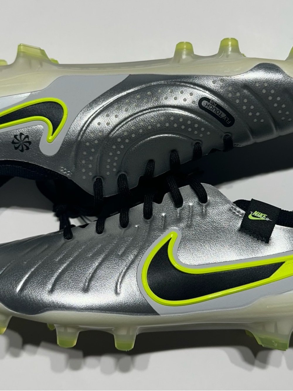 Nike Tiempo Legend 10 Elite Fg Metallic Silver-Volt-Black Mens [HF8980-001] sz 8
